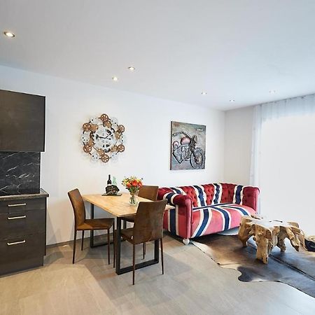 Apartment Lina & Lejs 格洛博明 外观 照片